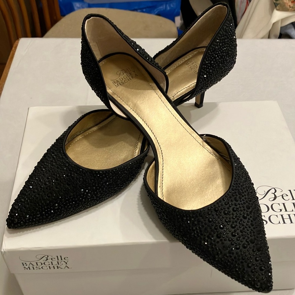 Badgley Mischka Black Heels with Gold Insole